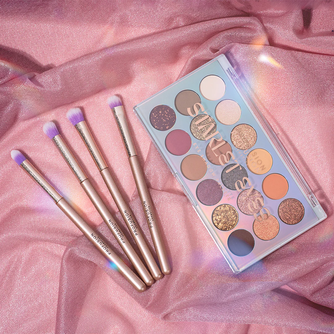 Starlet Eyes 5 PC Palette & Brush Set - Image 2